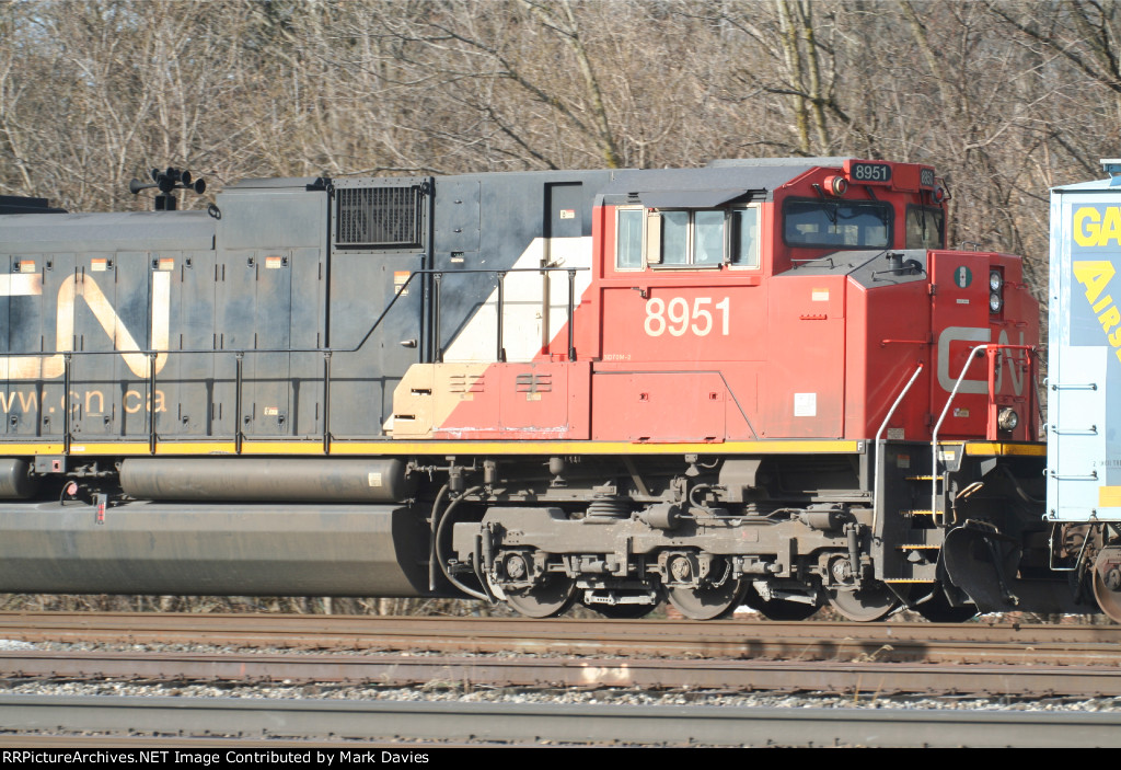 CN 8951